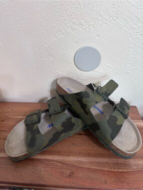 Birkenstock VEGAN men’s Camouflage Double-Buckle Sandals - 42 (9-9.5)
